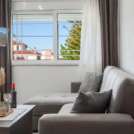 Nikos Apartments Agia Marina Eksteriør billede