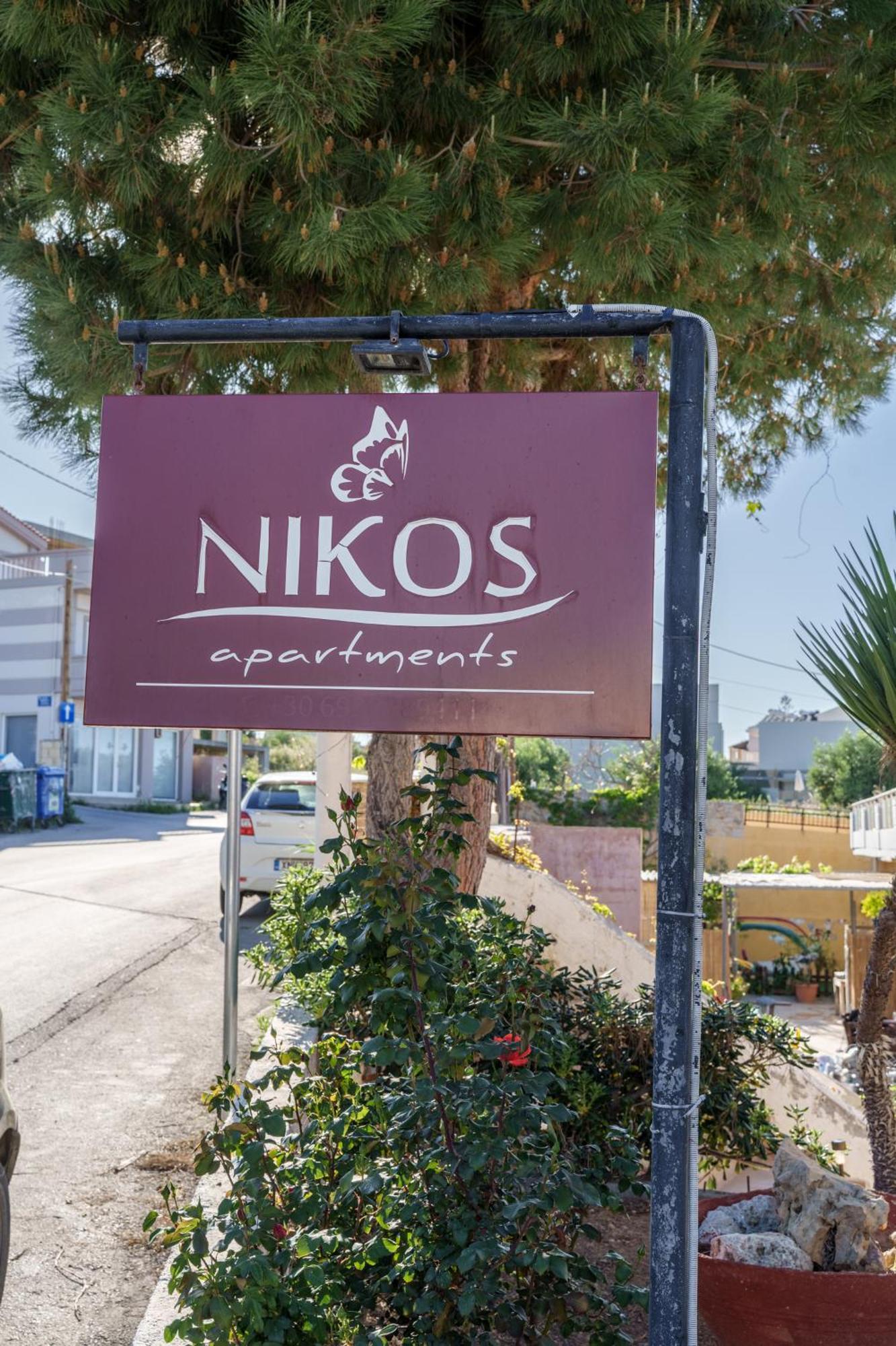 Nikos Apartments Agia Marina Eksteriør billede